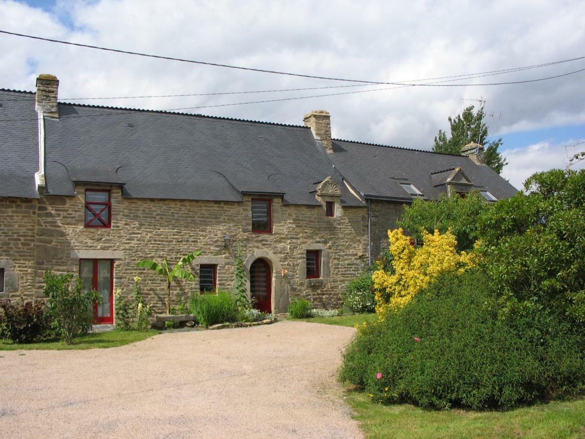 Gites Du Roheran Malansac Exterior photo